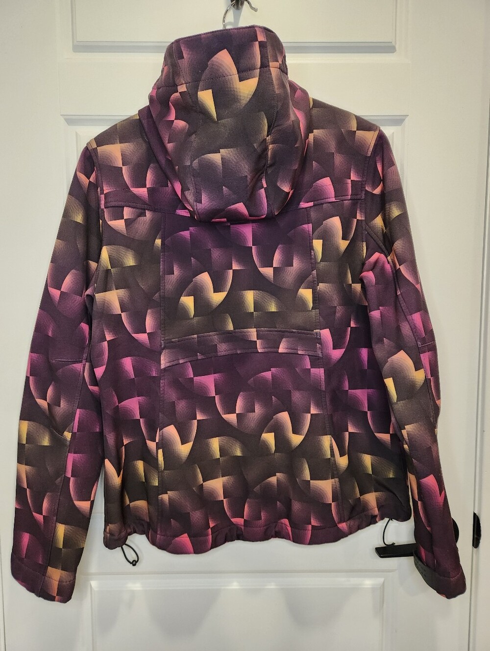 Sz M Noize Hooded Jacket in Purple, Pink, Yellow Gradient Print - Picture 9 of 11